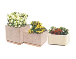 Square concrete planter