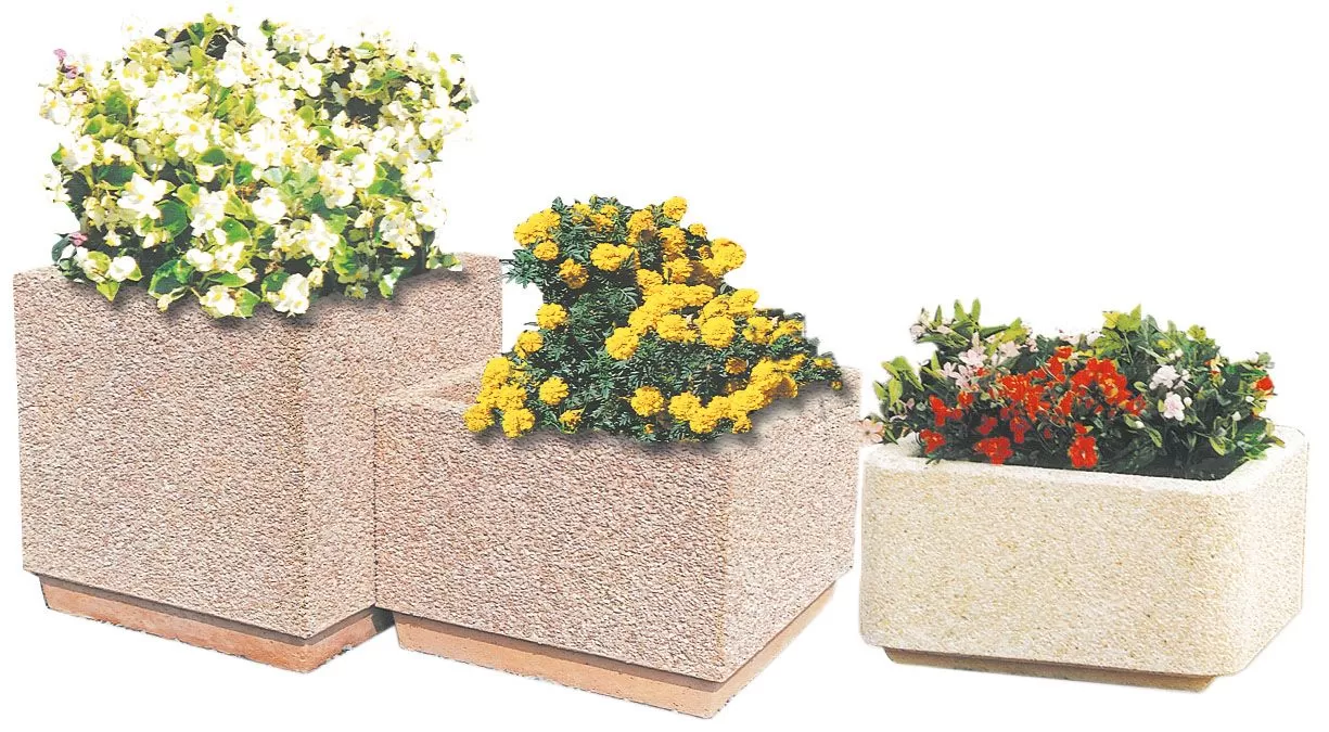 Square concrete planter