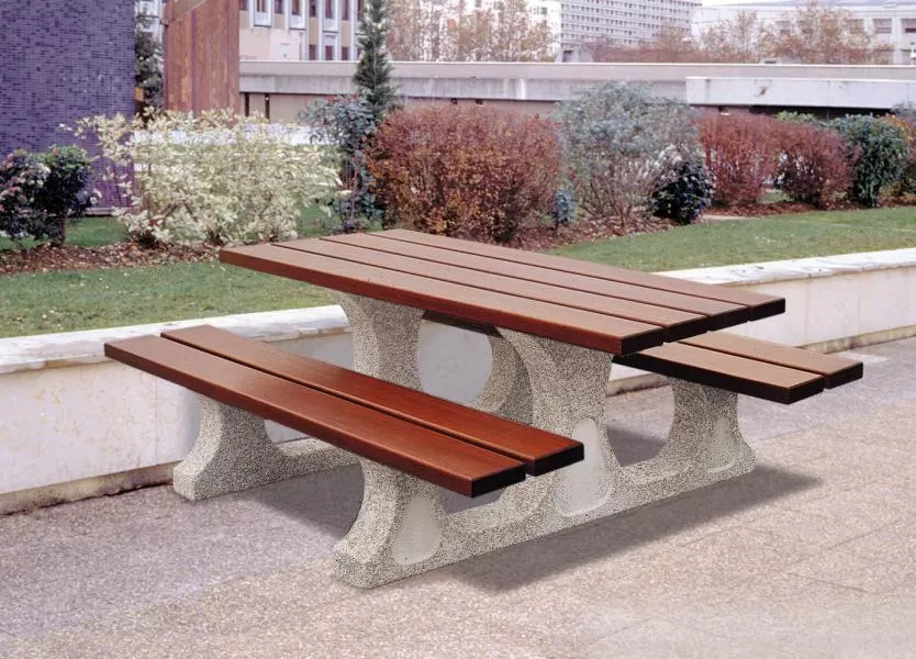 Classic picnic tables